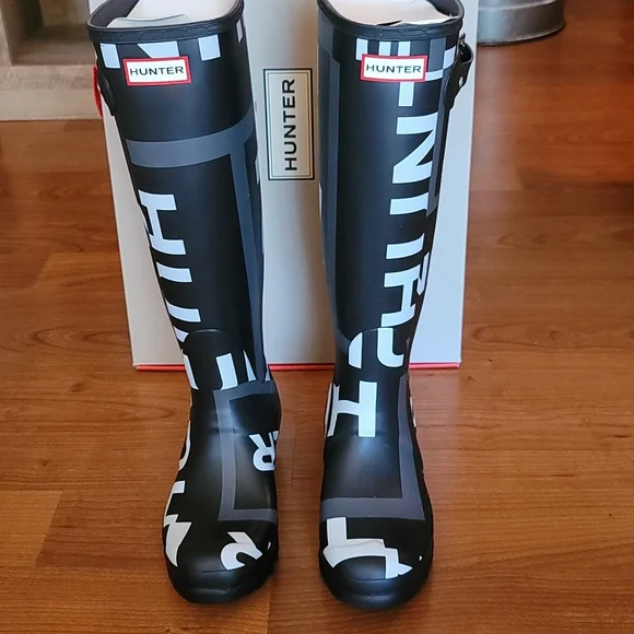 HUNTER Tall Exploded Logo Rain Boot Size 8 - Picture 2 of 11